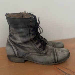 Steve Madden ‘Troopah’ boots